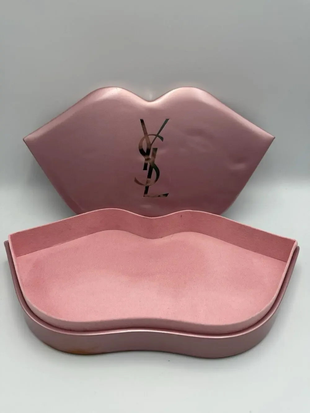 YSL Yves Saint Laurent Pink Lip Shaped Hard Shell Vanity Box Makeup Storage Case